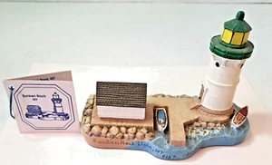 Spoontiques versunkener Felsen, NY handbemalte Leuchtturm Figur #9157 - Bild 1 von 10