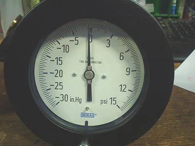 Wika vacuum gauge 212.25 4.5'' -30in.hg 15psi 4234988 - 60 day warranty - Image 1 of 4