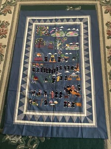 Hmong quilts - Picture 1 of 1