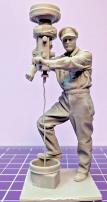 HIGH DETAIL Deutscher U-Boot Kommandant inkl. Base Scale  1:16 WW2 - Bild 1 von 4