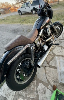 Saddlemen Step Up Tuck n Roll Brown Seat 1996-2003 Harley Dyna FXDX FXDL FXDXT - Image 1 of 3