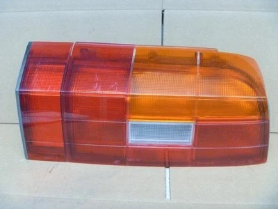 Luz trasera derecha pasajero compatible con 91-93 CAPRI 363094 Foto 1 de 4
