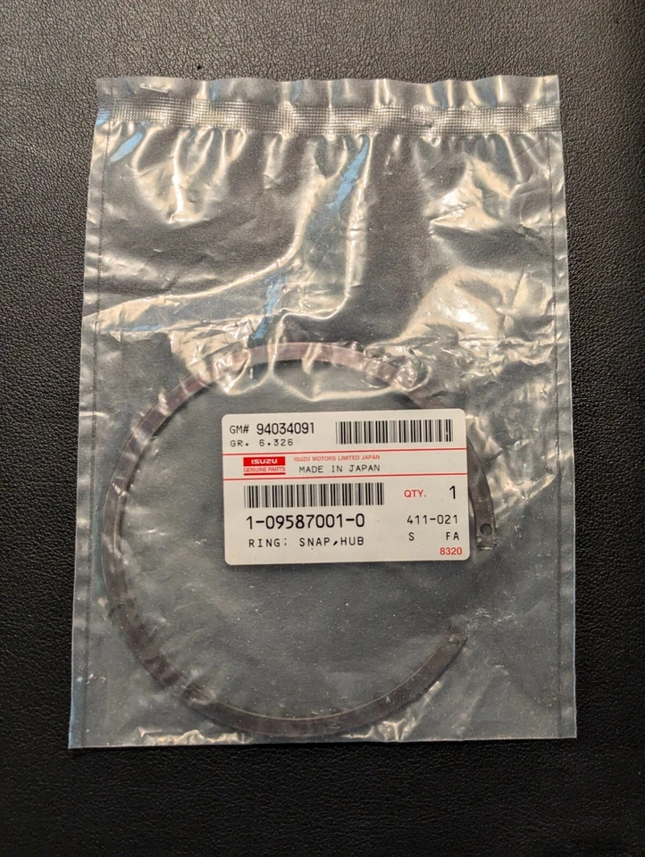 OEM Isuzu Wheel Snap Ring FRR FSR NRR 1096255380  /  94099457 - Image 1 of 1