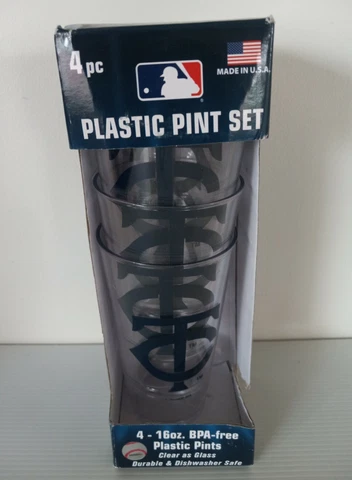 Minnesota Twins 4 Pack Boxed Plastic Pint  Set 16 Oz  MLB Minneapolis BLUE Cover