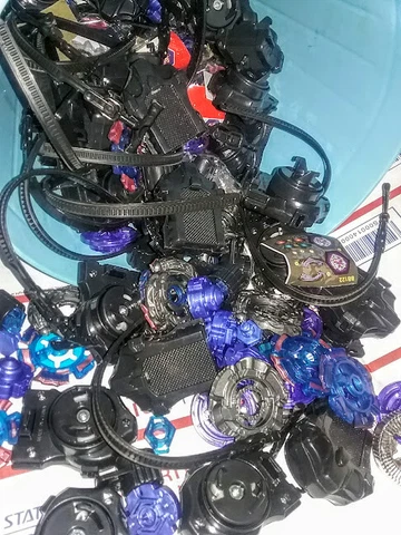 🌟🎁🔥🌟HUGE Beyblade LOT 🔥 OVER 70 PCS 🔥🔥 Diablo DRAGO BASALT RIPS LAUNCHERS Cover