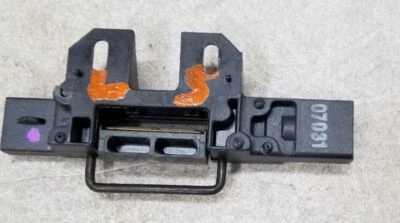 2003 2004 2005 2006 LINCOLN LS Glove Box Latch - Image 1 of 2