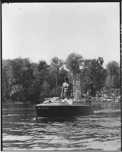 LOT 26: TARZAN FINDS A SON -- 8 x 10 photo Johnny Weissmuller behind the scenes - Picture 1 of 1