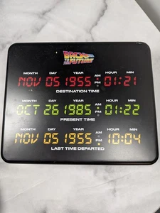 Regreso al Futuro Lata Regalo Vacía Excelente Estado Almacenamiento Deloriano - Imagen 1 de 7