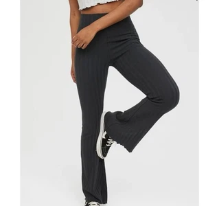 Aerie schwarze gerippte ausgestellte Legging Lounge Freizeithose Damengröße Small - Bild 1 von 7