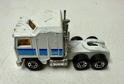 RARE Matchbox 1981 Kenworth Cab over tractor white 1:90 SCALE - Image 1 of 4
