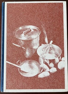 From Julia Child's Kitchen By Julia Child 1975 No DJ Excellent Cond - Picture 1 of 3
