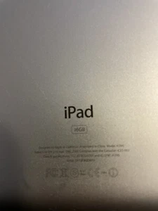 Apple iPad 1st Gen. 16GB, Wi-Fi, 9.7in - White - Picture 1 of 2