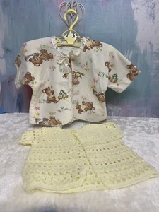 REBORN DOLL CLOTHES. 1- MATINEE JACKET, VINTAGE, 1- HAND CROCHET S/S. SIZE 00. - Picture 1 of 3