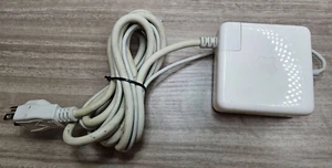 Genuine Apple MagSafe Power Adapter A1222 T25 - Picture 1 of 2