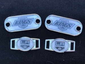 2 ~ Los Angeles Kings NHL Paracord Dijes Ovalado o Mini Perro Etiqueta Zapatos Dijes - Imagen 1 de 3