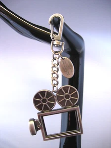 MOVIE WORLD TM & WARNER BROS. ENTERTAINMENT INC. mini photo frame key-ring - Picture 1 of 6