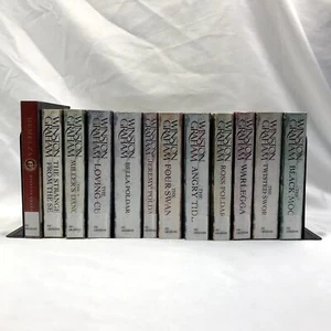 The Poldark Saga by Winston Graham 12 Book Complete Set Ex-Library Paperbacks - Picture 1 of 6