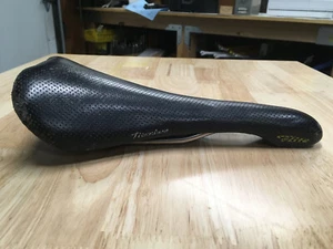 Vintage Selle Italia Flite Saddle Titanium Rails Black Perforated Made in Italy - Picture 1 of 24