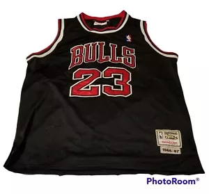 Mitchell & Ness NBA Jersey Bulls 1986-87 Michael Jordan Black Large Size 50 Rare - Picture 1 of 12