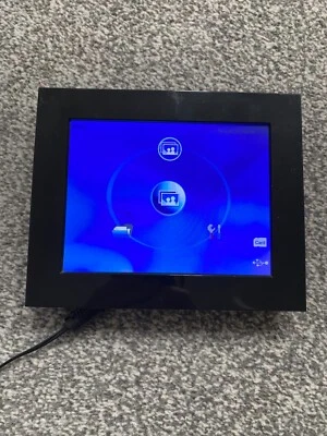 Bush 7 Inch Digital Photo Frame Black USB / SD - Image 1 of 2
