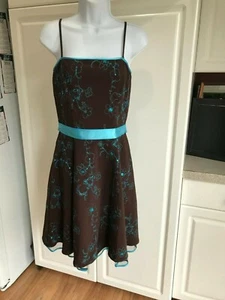 Vestido Steppin Out Talla Mediana Marrón Azul Formal Baile de graduación Juniors Usado HOCO - Imagen 1 de 8