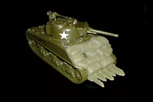 CTS WWII American Sherman Tank hedge cutter & sand bag toy soldiers Marx playset - Picture 1 of 6