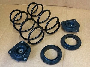 KITS DE MONTAJE SUPERIOR Y RESORTES HELICOIDALES DELANTEROS PARA RENAULT CLIO MK3 1.5 DCI 2005-2010 - Imagen 1 de 1