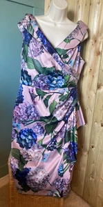 GLAMOROUS AND FLATTERING DEBUT OCCASION DRESS SLEEVELESS SIZE 16 - Picture 1 of 9