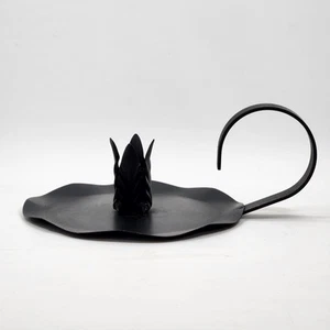 Schwarz Metall Kammerleuchter Einzel Kerzenhalter mit Griff Primitiv Kerzenständer  - Bild 1 von 8