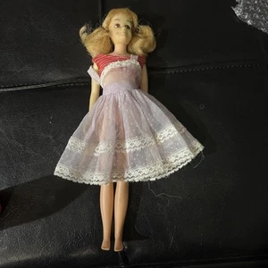 Barbie: VINTAGE blonde SKOOTER-Puppe mit geradem Bein! - Bild 1 von 6