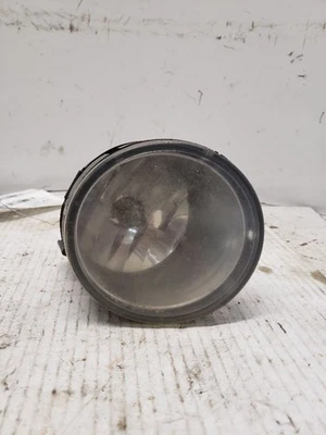 Parachoques antiniebla montado en la esquina/luz de estacionamiento para pasajeros para 04-15 TITAN 1401439 Foto 1 de 4