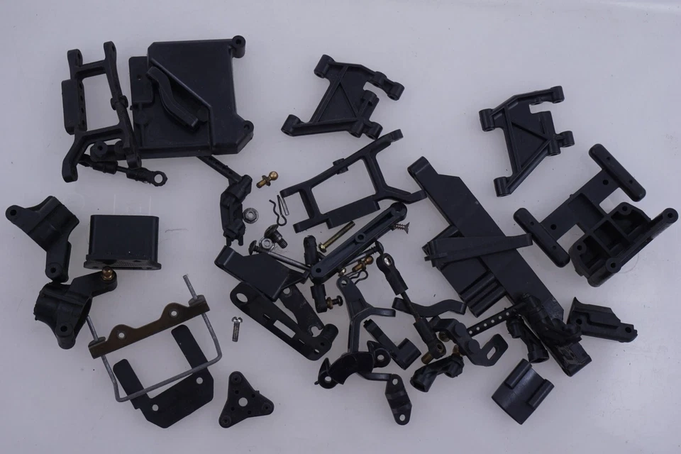 Tamiya Sortiment Ersatzteil Unterschiedlich Auto 1:10 RC Vintage Modellbau - Bild 1 von 1