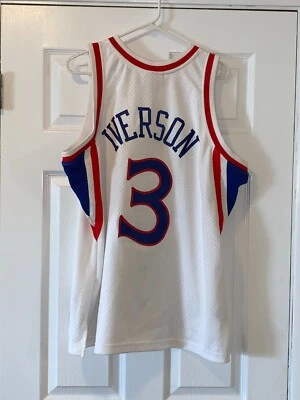 ALLEN IVERSON MITCHELL & NESS XL JERSEY LOGOTIPO DORADO Foto 1 de 4
