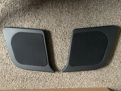 Peugeot 206 Front Door Speaker Adaptors - Image 1 of 2