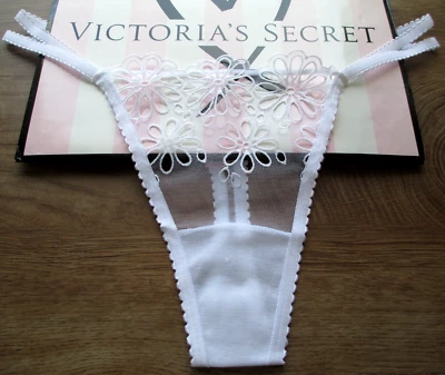 VICTORIA'S SECRET Tanga Tanga Panty VS Margarita Ojales Encaje Malla S M L XL Blanco Foto 1 de 4