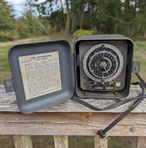 Vintage elektrische Zeitschaltuhr Tork SwitchMaster 24H6919 NICHT GETESTET Zeitschaltuhr tragbar - Bild 1 von 11