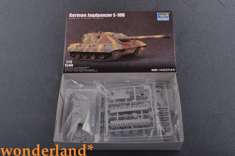Trumpeter 1/72 07122 German Jagdpanzer E-100 - Image 1 of 4