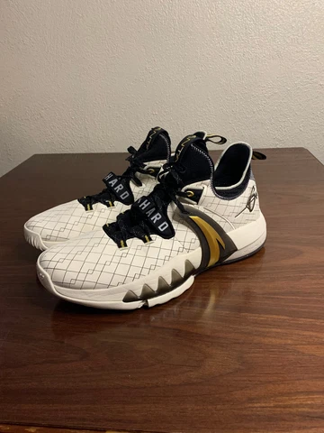 Gordon Hayward Anta Game Basketball Shoes Black/Green/Gray Size 14.5 Cover