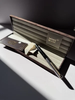 复古 MONTBLANC 227 EF 黑色和银色罗纹帽尖金板 — 第 1/4 张图片