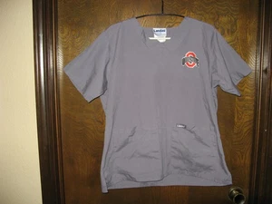 Ohio State Buckeyes University Scrub Top Unisex Gr. M grau mehrere Taschen Landau - Bild 1 von 3