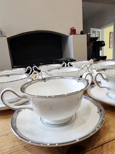 8 x Wedgwood AMHERST handled soup cups and stands - Picture 1 of 4