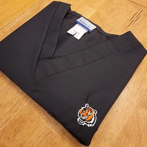 Cincinnati Bengals Medical Scrub Top Mens Medium Short Sleeve Black NEW Reebok - Foto 1 di 14