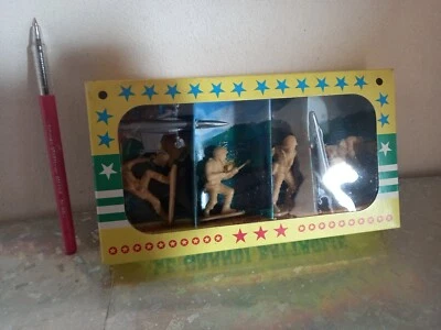 SCATOLA SOLDATINI VINTAGE BARAVELLI LE GRANDI BATTAGLIE VISSUTA TIPO B - Immagine 1 di 4