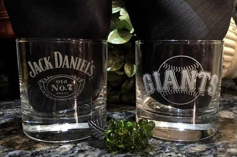 San Francisco GIANTS MLB ~ Jack Daniel’s Old No. 7   2 -Sided Logo Rocks Glass Cover