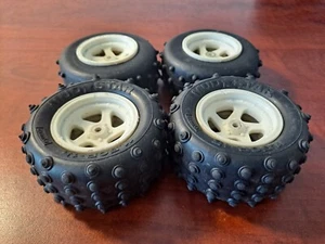 Kyosho Mud Star Vintage Optima 2 Piece Staggered Wheels & Tires Set Rare !!! - Picture 1 of 6