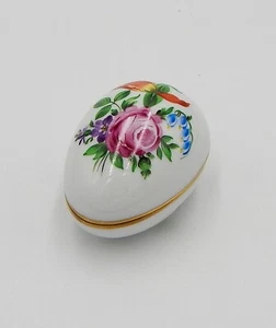 Herend Hungry Egg Shaped Trinket Box Hand-Painted Rose Bluebell 6053/BT - Picture 1 of 12