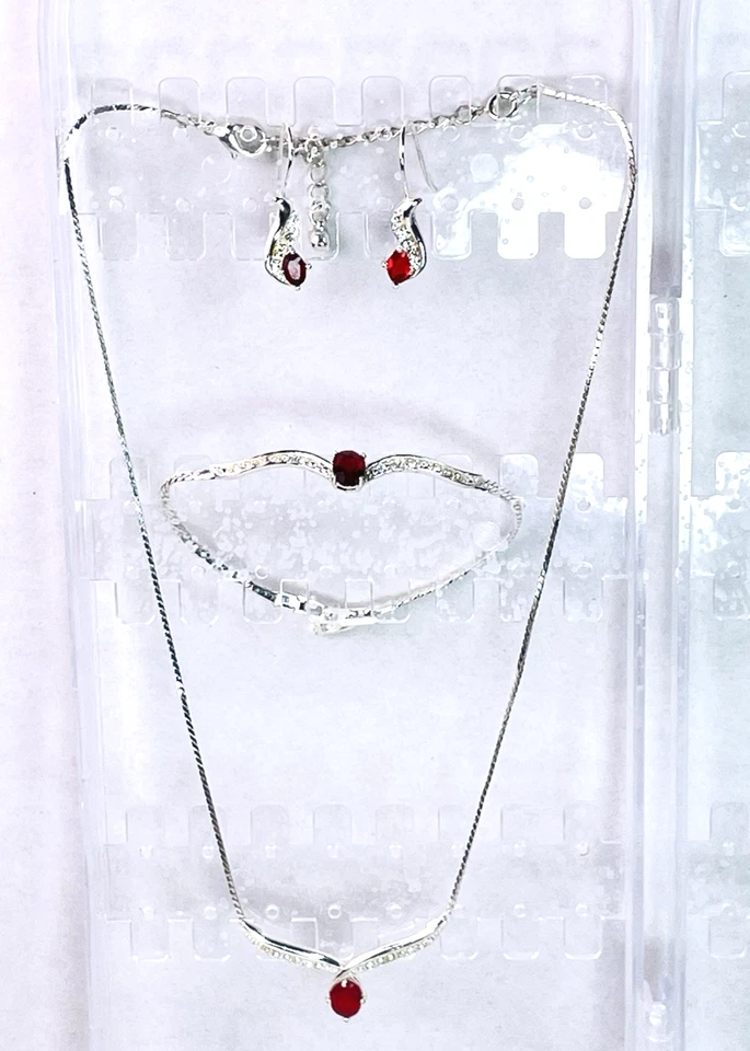 Avon серебряного тона w искусственного красный рубин камень ожерелье, серьги и браслет подарочный набор - Изображение 1 из 4