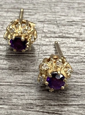 Pendiente de amatista de oro amarillo de 13,25 K pruebas sin marcar detalles de piedra blanca 1,4 g Foto 1 de 4