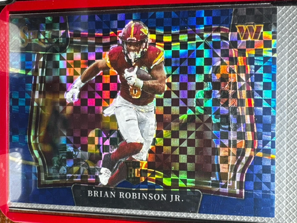 2022 Panini Select Brian Robinson Jr. Rookie Field Level Blue Prizm 26/49 SP 427 - Image 1 of 2