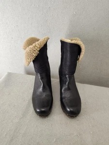 UGG Shearling Lined Leather Boots Womens Size 8 Black 1003856 Clog Heeled Winter - Picture 1 of 19